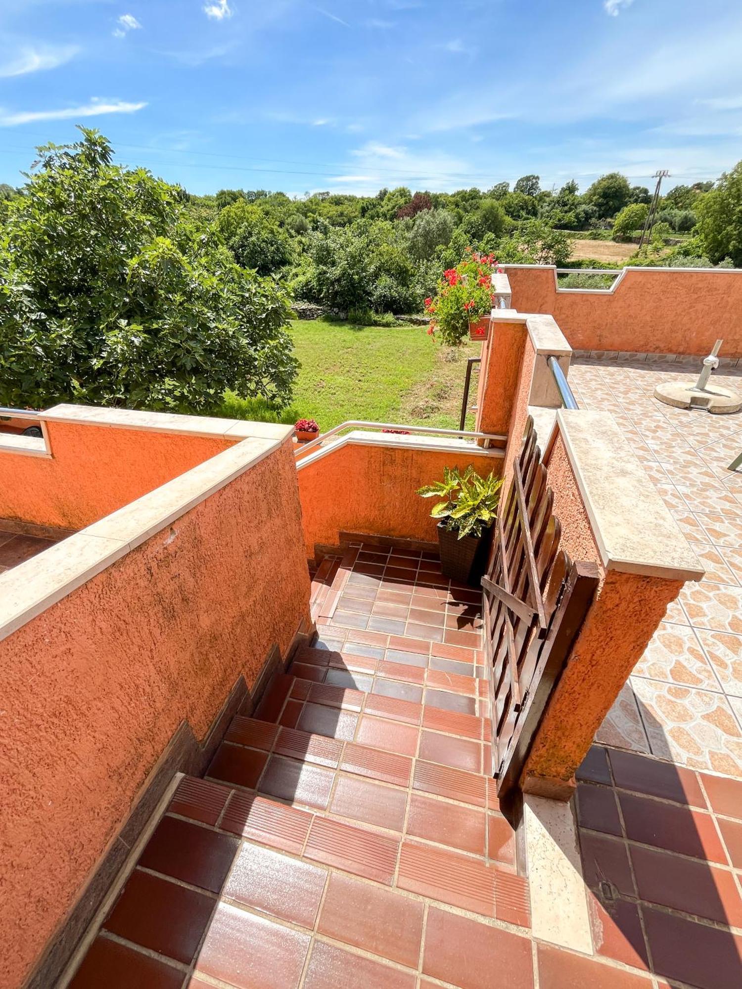 Rakalj Apartment Trsina מראה חיצוני תמונה