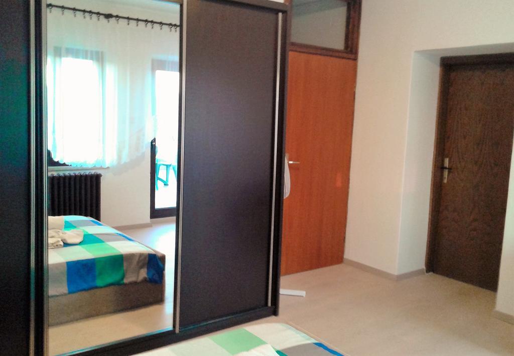 Rakalj Apartment Trsina מראה חיצוני תמונה
