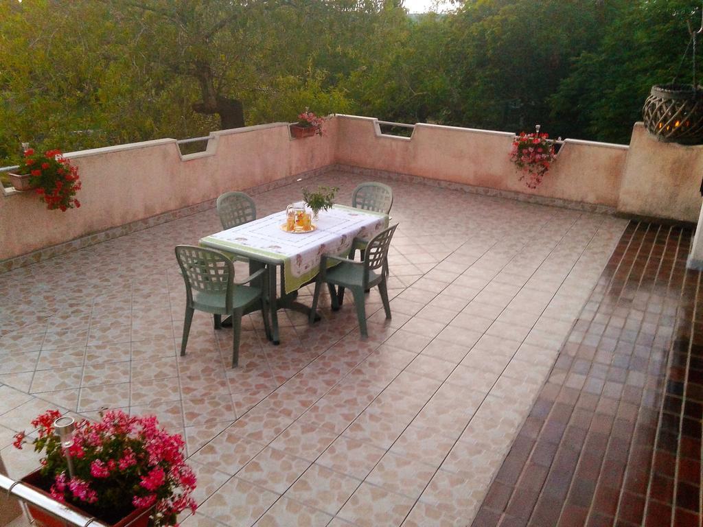 Rakalj Apartment Trsina מראה חיצוני תמונה